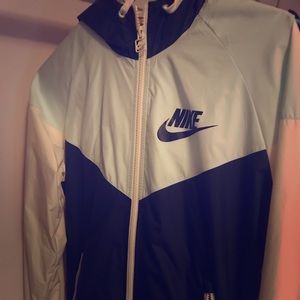 Nike Women’s Windrunner Track Jacket